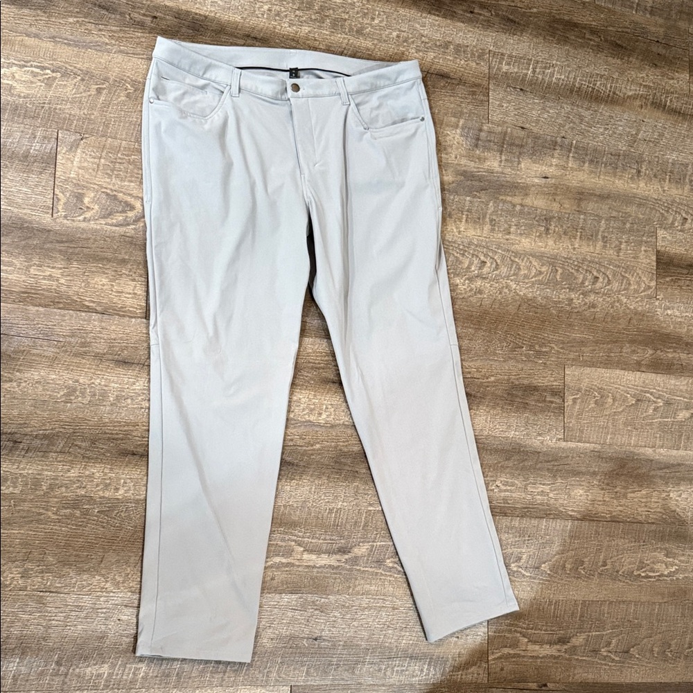 Lululemon Light Gray Men’s Chinos size 40